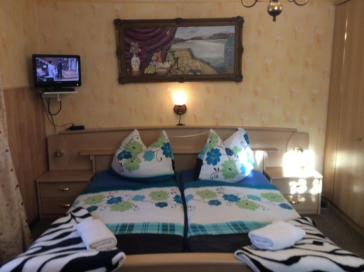 Ilona Kis Kastely Panzio Hotel เคสเท ภายนอก รูปภาพ